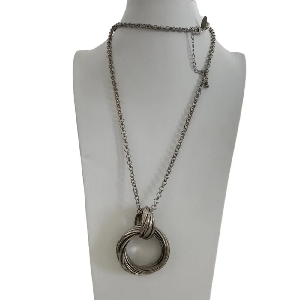 Vintage Round Circle Pendant Necklace NY Co Gunmetal Chain Classic